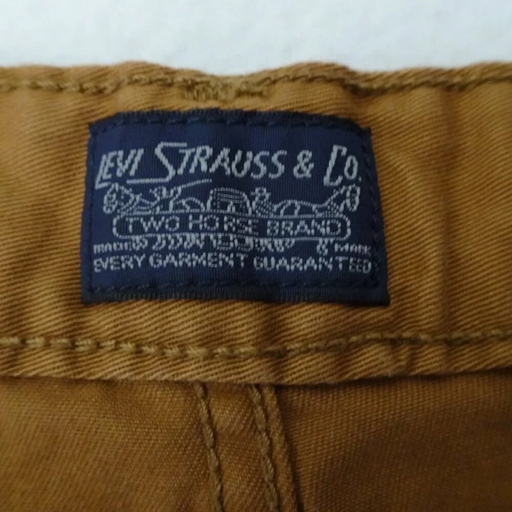 Levi's Cargo Shorts Men's Size 42 Brown Twill Loose Fit
